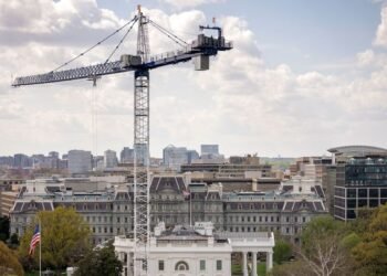In Trump-like tone, government lawyers ask court to undo ruling halting work on White House ballroom