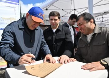Nikol Pashinyan attended the foundation ceremony of the new sports school named after Malkhas and Roman Amoyan