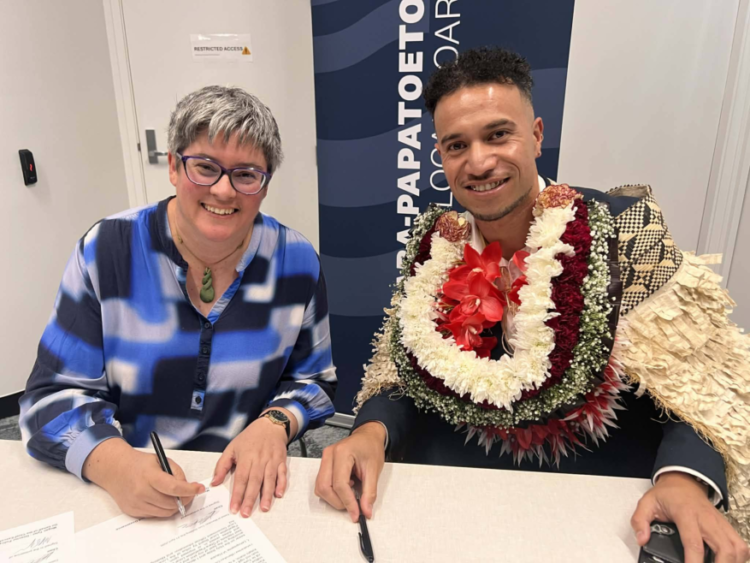 Vī Hausia thanks community after being elected chair of Ōtara‑Papatoetoe local board