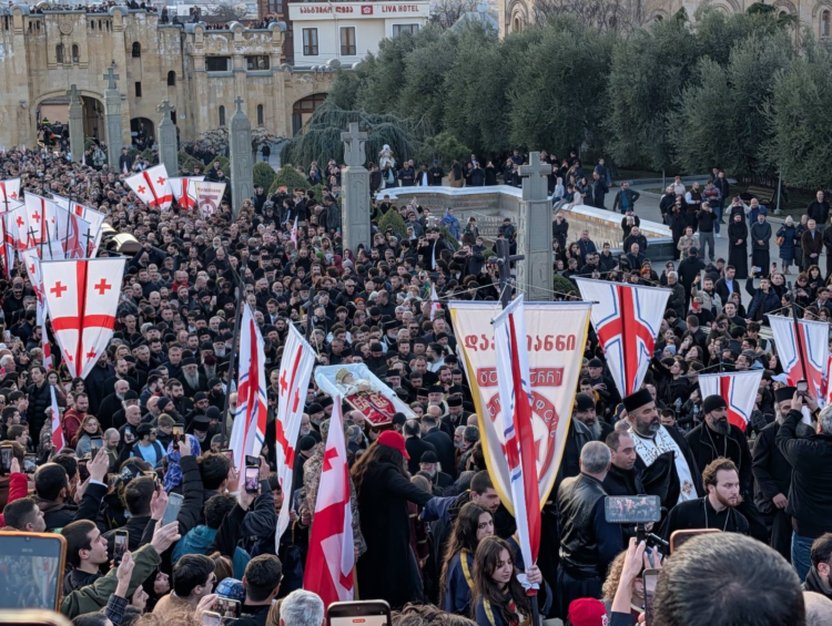 In Pictures: Georgians Pay Their Respects to Late Patriarch Ilia II – Civil Georgia