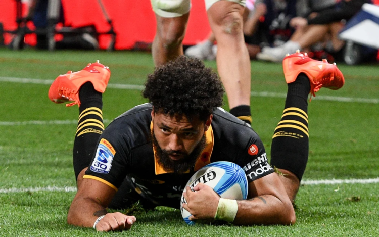 ‘Can you chip in?’: coach’s cheeky plea to keep Fineanganofo in country