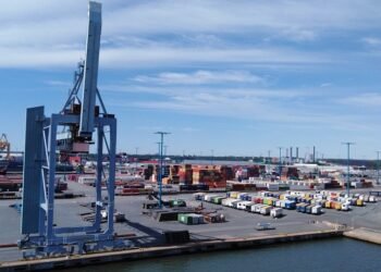 S&P revises Finland’s credit rating to negative at AA+