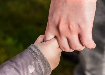 Govt to review immigrants´ family reunification income requirements