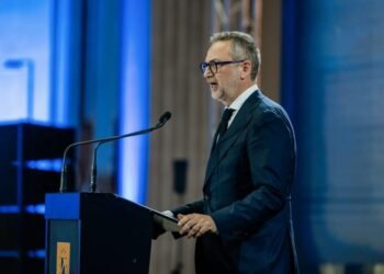 Explosive statements after the announcement of the PSD-AUR motion. PNL: “Confirm Grindeanu’s lie”. PSD: “We are not talking about forming a government with GOLD”