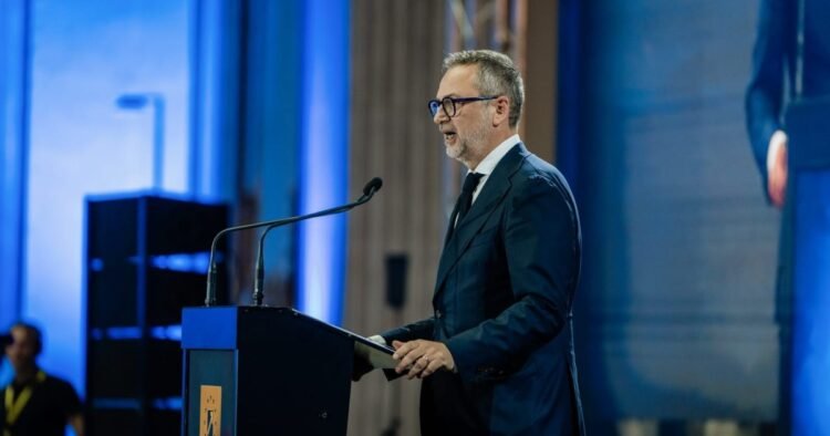 Explosive statements after the announcement of the PSD-AUR motion. PNL: “Confirm Grindeanu’s lie”. PSD: “We are not talking about forming a government with GOLD”