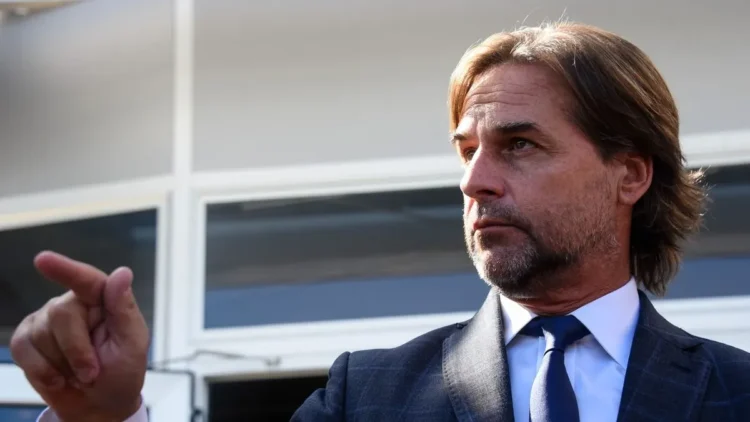Lacalle Pou requested that Paraguay have an exit to the sea with a port in Uruguay and was supported by Santiago Peña