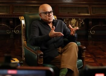 First the economy and then the elections? Analysts respond to the words of Jorge Rodríguez
