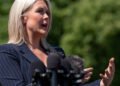White House: US envoys will go to Pakistan on Saturday for talks with Iran