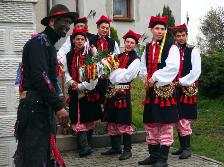 Celebrating Easter Monday in Kraków Countryside: Reviving the Age-Old Tradition of Siuda Baba