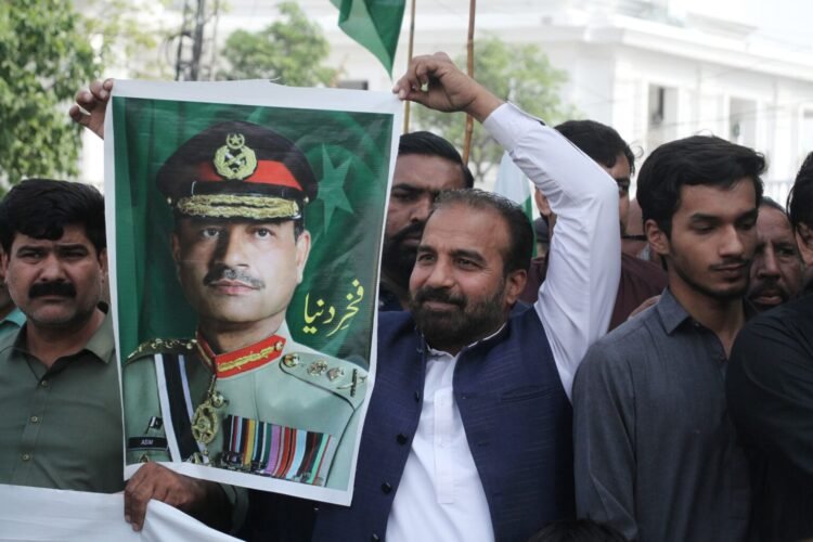The military strongman is on a mission to save peace talks between the US and Iran