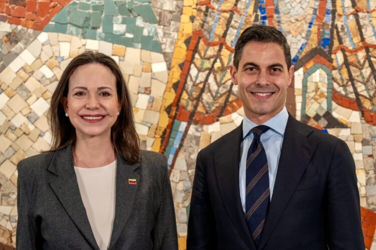 Machado meets with the Prime Minister of the Netherlands and rules out a meeting with Sánchez in Spain