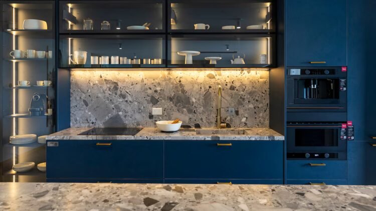 Natural stone was the main protagonist of the most impressive settings of the Living Experience
