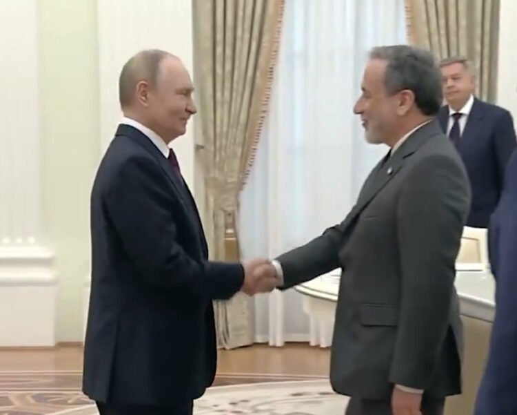 Vladimir Putin receives the Iranian envoy today. Tehran seeks the support of allies in the war with the US and Israel