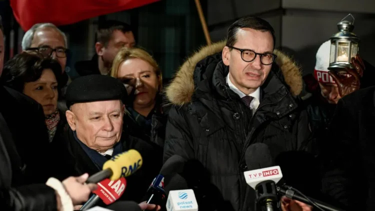 What was decided after the Kaczyński–Morawiecki talks? “Society deserves an apology”