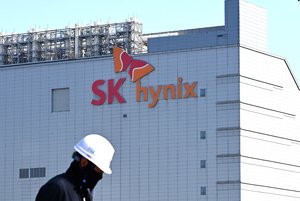 SK hynix ‘king jobs’ back as bonus hopes soar