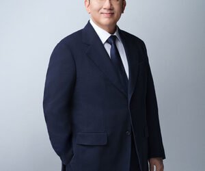 [Exclusive] Hybe denies seeking US help to lift Bang Si-hyuk’s travel ban