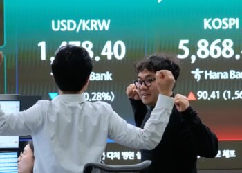 World stock markets and oil rise again awaiting talks between the US and Iran
