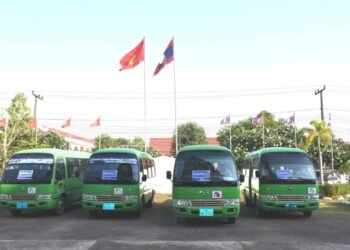 Champassak Launches Free Bus Service in Pakse to Combat Fuel Crisis