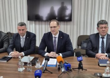 «Территориальной целостности не существует». Репортаж NM из Тирасполя, где Киверь и Игнатьев спорили о том, чего «нет»
