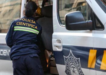 A woman who was missing was found dead in a cistern: her partner is detained and being investigated