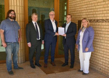 Petition for bus connection – 152 signatures against cancellation of line 32