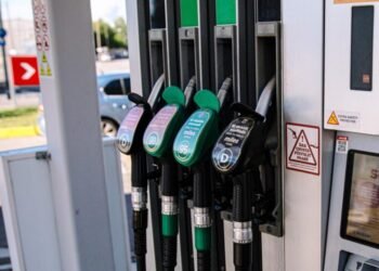 The government keeps fuel prices stable and closely monitors international developments – the Ware Tijd