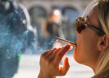 UK approves lifetime tobacco ban for post-2008 generation