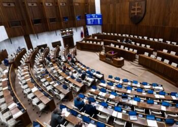 A new survey changes the political game: Fico would win the election, but the government would be formed by the opposition – Home – News