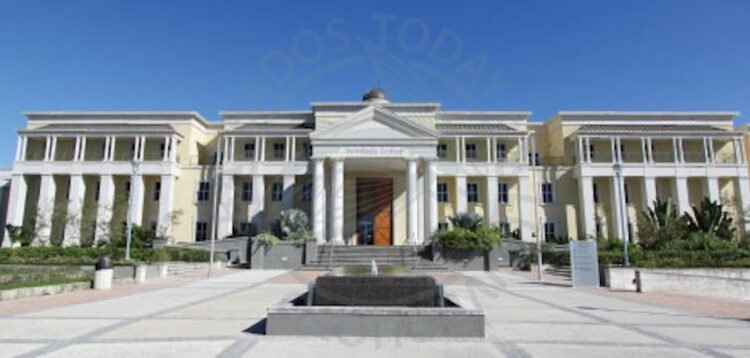 Retired judge sues State, ex-CJ, alleges unlawful removal