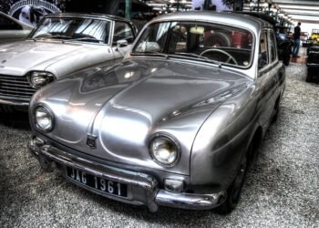 Vintage Vehicle Exhibition Takes Place This Weekend in Esztergom