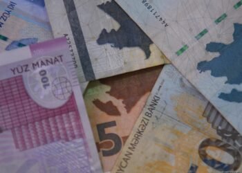 Azerbaijani currency to world currency rates for April 17