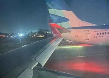 A Latam plane collided with another Aerolíneas Argentinas plane on the runway of the Santiago airport