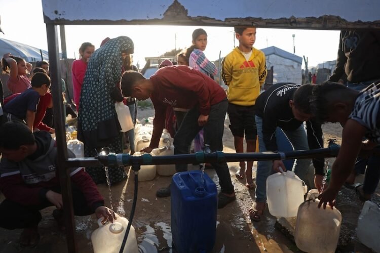 Unicef demands investigation after Israel kills Gaza water truck drivers