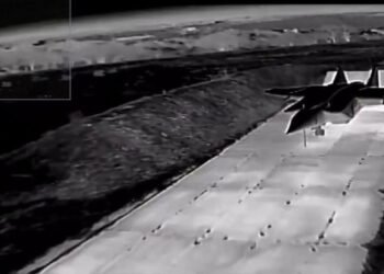 A massive whirlwind of attacks and hours of explosions: Kiev claims Russian bases, reports attacks by ships and elite MiG-31 – World – News