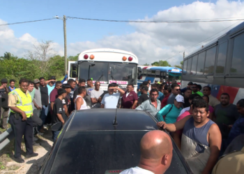 Bus Operators Shut Down Highway in Fuel Cost Showdown