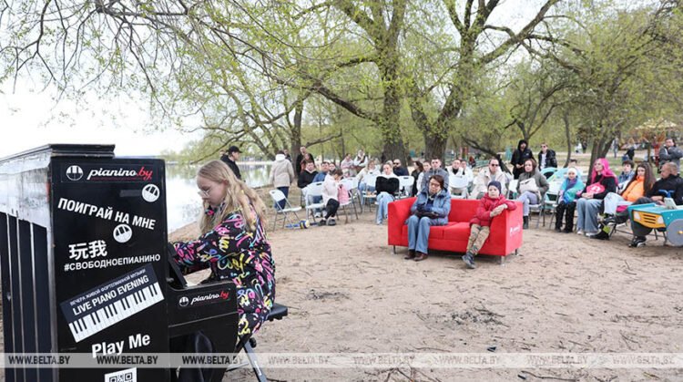 Open Piano event near Minsk | In Pictures | Belarus News | Belarusian news | Belarus today | news in Belarus | Minsk news