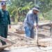 Banteay Meanchey authorities help repair residents’ homes damaged by strong winds