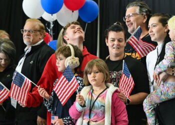Trump Administration Weighs Citing ‘Emergency’ to Admit More White South Africans as Refugees