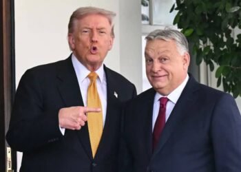 Journalist: Orban is not going to the parliament because he is preparing an option to escape to the USA