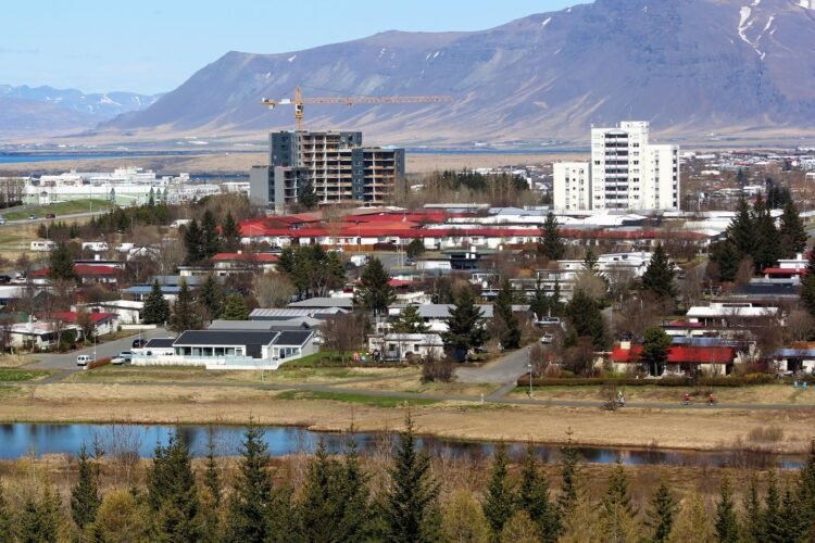 A serious stabbing attack in a home in Árbær