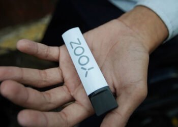 Full workplace ban on e-cigarettes and shisha