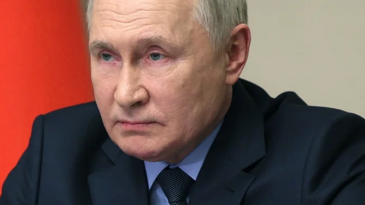 The Russian analyst claims that something is changing in Russia for the first time since the beginning of the war