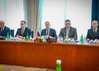 Press review: Russia ready to resume Ukraine talks in Middle East as UAE plans OPEC exit – Press Review