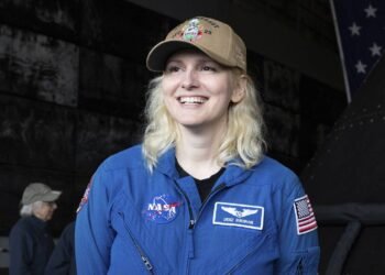 Astronaut Deniz Burnham to fly on ISS-76 mission with Russian cosmonauts – Science & Space