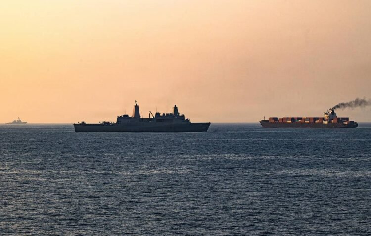 US expects other countries to take responsibility for situation in Strait of Hormuz – World