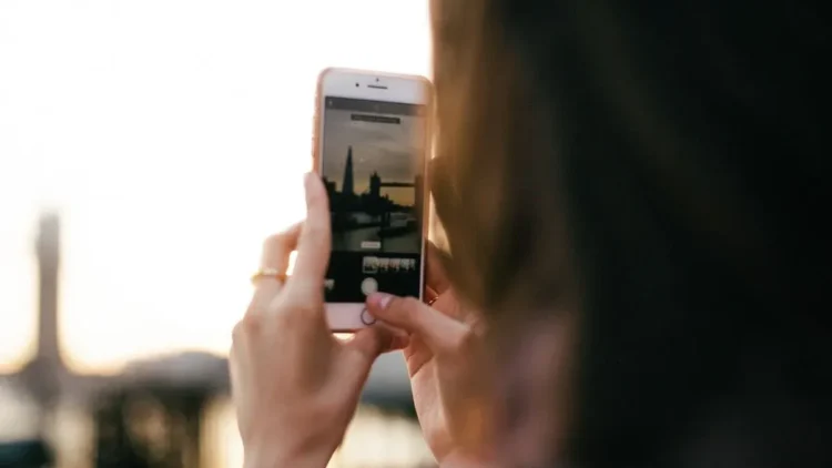 Ibirapitá Program: who can access free cell phones and Antel’s discounted mobile plan