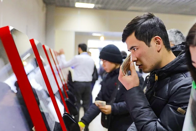 State duties for migrants in Russia may increase 12 times