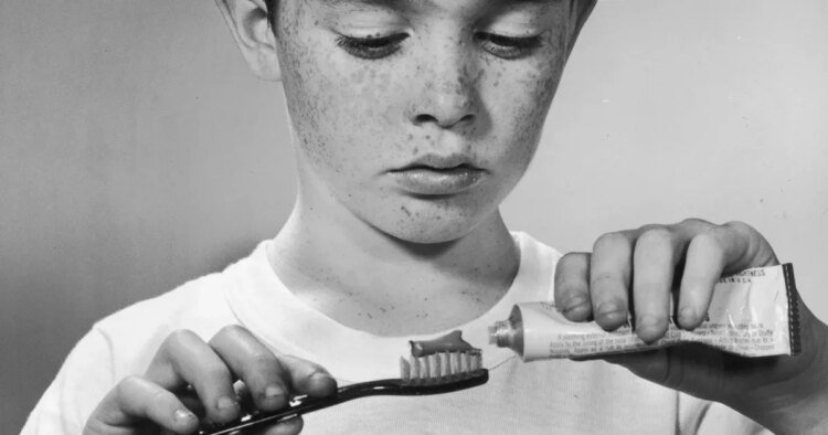 Telex: The father-son dentist duo who launched the toothpaste tube on its conquering journey stole the idea from painters
