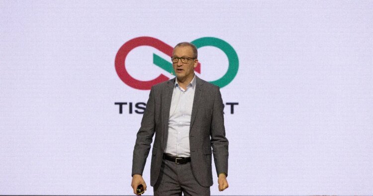 Character: The Hungarian Theater Company reacted to Zoltán Tarr’s candidacy for minister