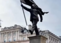 Banksy provokes London with a new statue in Waterloo Square